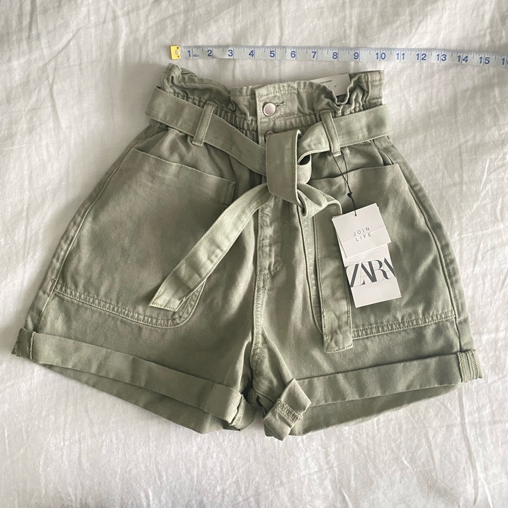 NWT Zara Women's Paperbag Shorts Size 2 (34)
